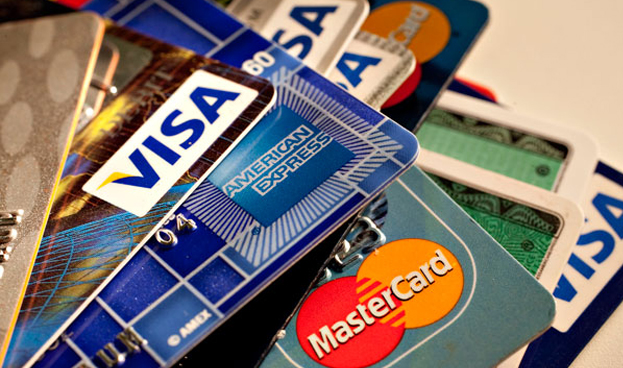 En Costa Rica pretenden obligar a comercios a aceptar tarjetas de débito y crédito