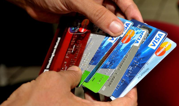 El Gobierno argentino pide a tarjetas lanzar planes de 12 cuotas sin inters