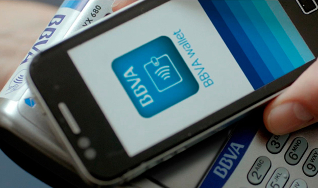 BBVA le hace frente a Google y a Apple Pay