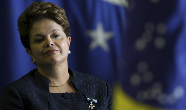 Economistas prevén mayor inflación y contracción del PBI en Brasil