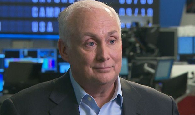 Ed Gilligan, presidente de American Express, muere a los 55 aos