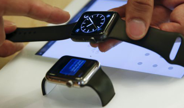 El Banco Santander lanza en España una aplicación para los relojes inteligentes