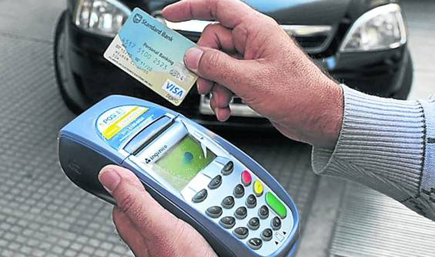 En Argentina, todos los comercios deberán aceptar las tarjetas de débito