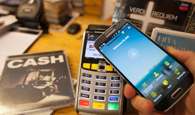 La solución universal para pagar con la tarjeta bancaria desde el móvil