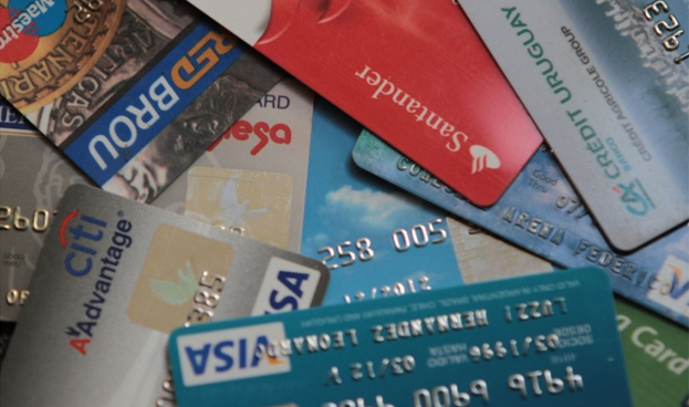Uruguay: el tope máximo del arancel para tarjetas de débito bajará al 1,5 % a fin de año 