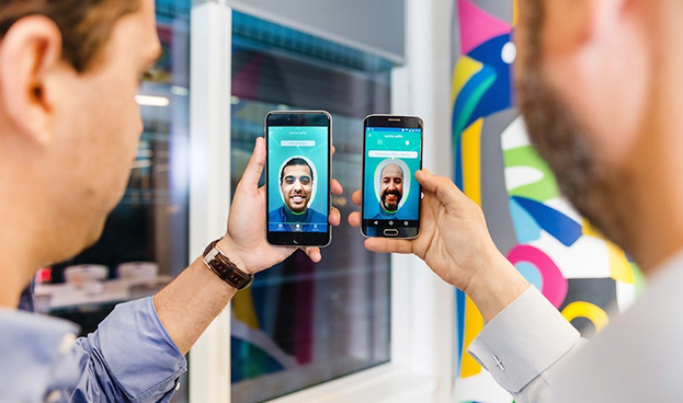 Brasil: Visa y Banco Neon permiten usar selfies para compras online