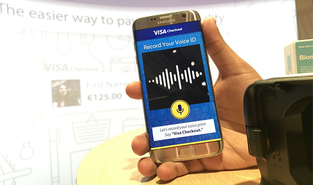 Visa permitirá ordenar pagos a través del celular usando solo la voz