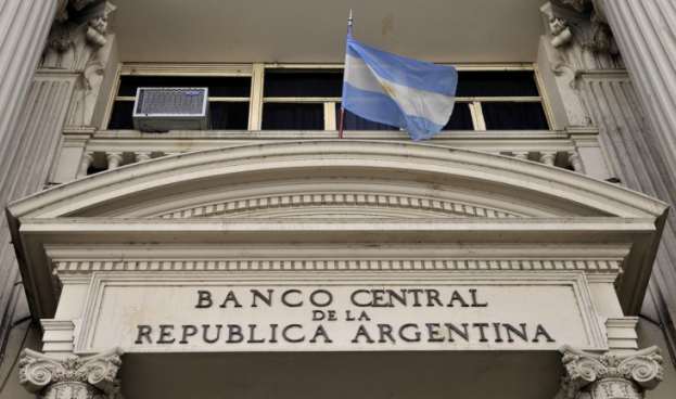 El Banco Central de Argentina presiona a las redes a una interconexin total