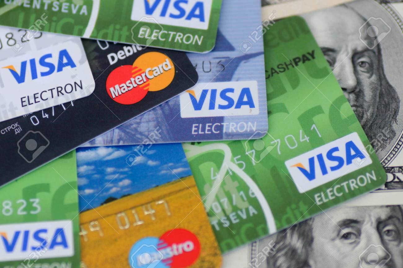 Visa y Mastercard pagan 6240 millones de dlares por pactar comisiones en las tarjetas