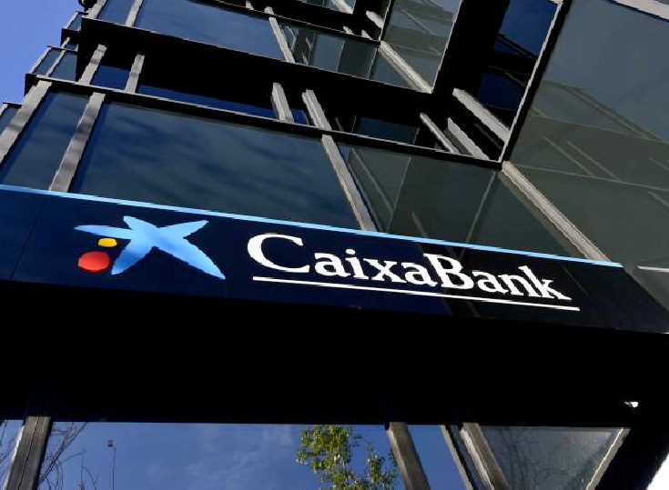 CaixaBank lanza en Espaa la primera tarjeta con sistema Braille 