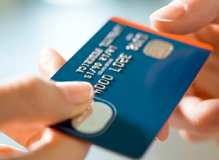 EEUU: gastos con tarjeta de crédito y débito siguen aumentando 