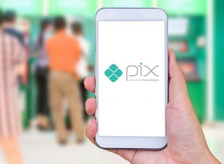 Pix no se detiene y prueba transacciones con NFC
