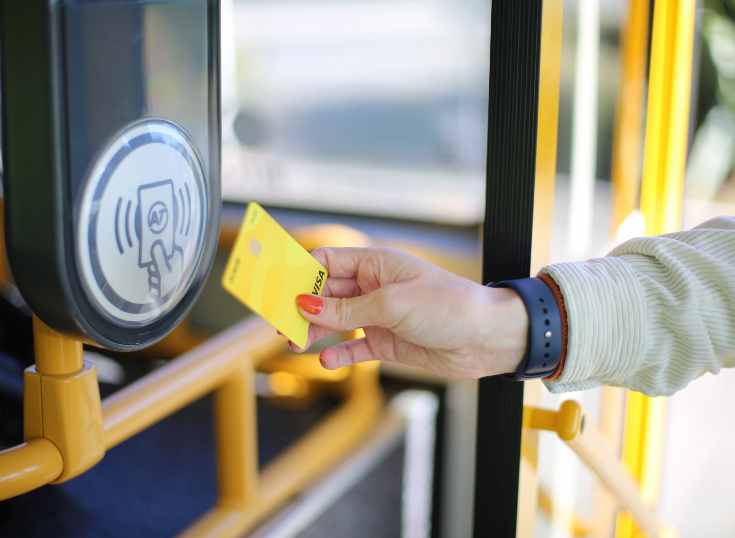 Nueva Zelanda abre su transporte público a pagos contactless 