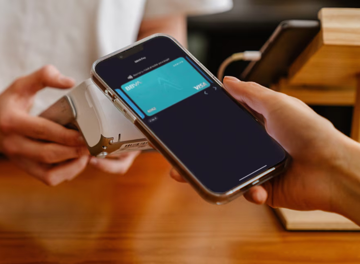España: BBVA lanza el primer ‘wallet’ bancario compatible con iPhone