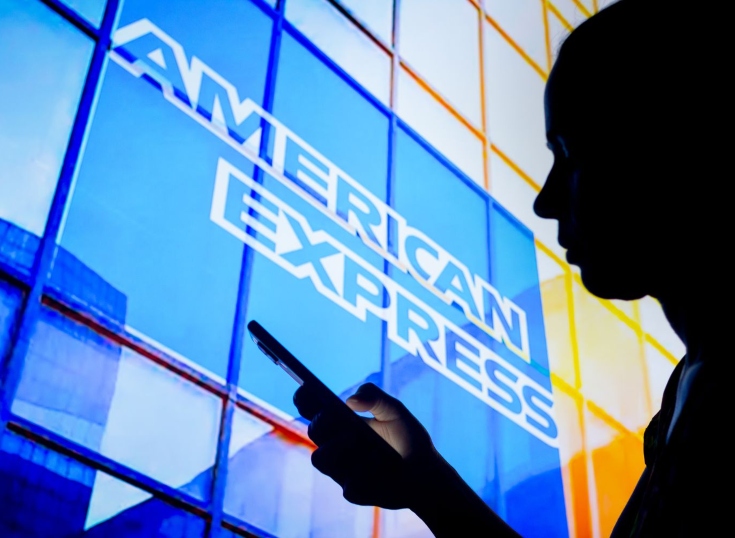 American Express adquiere Hypercard para potenciar su gestión de gastos con IA