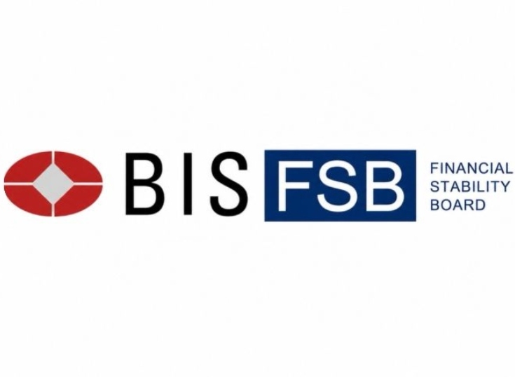 El FSB advierte brechas regulatorias en criptoactivos y stablecoins a nivel global