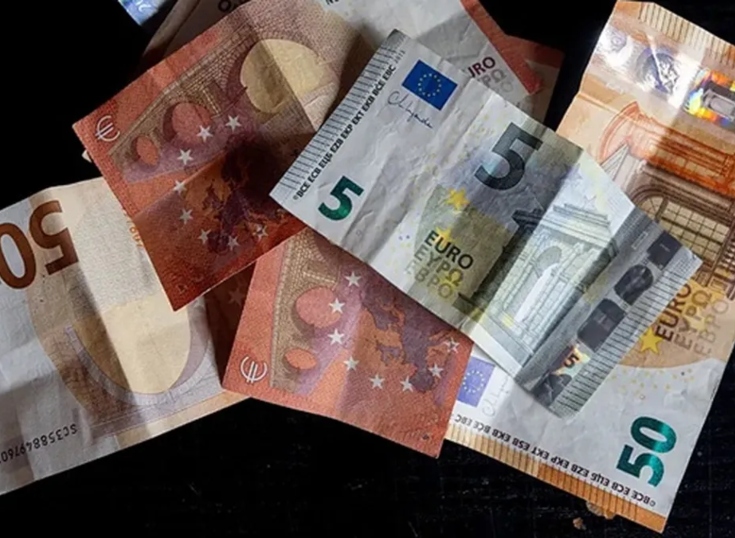 Los pagos móviles duplican su aceptación en la eurozona, pero el efectivo mantiene el liderazgo