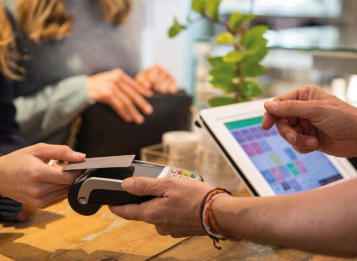 Uruguay acelera los pagos instantáneos y el dinero electrónico