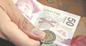 Mexicanos prefieren pagar con dinero en efectivo