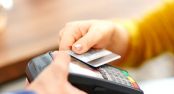 Uruguay: Fiserv critica la tasa que cobran los bancos por los aranceles de las tarjetas